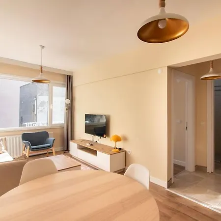 Апартаменты Cozy & Complete 1br Retreat W/ Balcony *